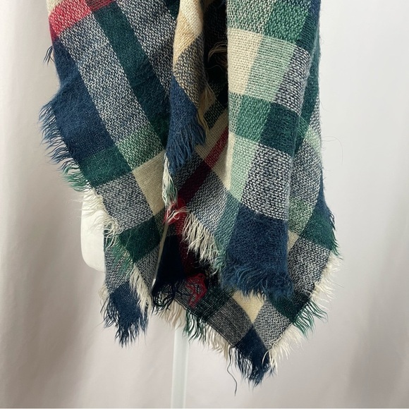 Maurices Plaid Fall Winter Buttery Soft Scarf Warm Cozy Fringe - Picture 3 of 6
